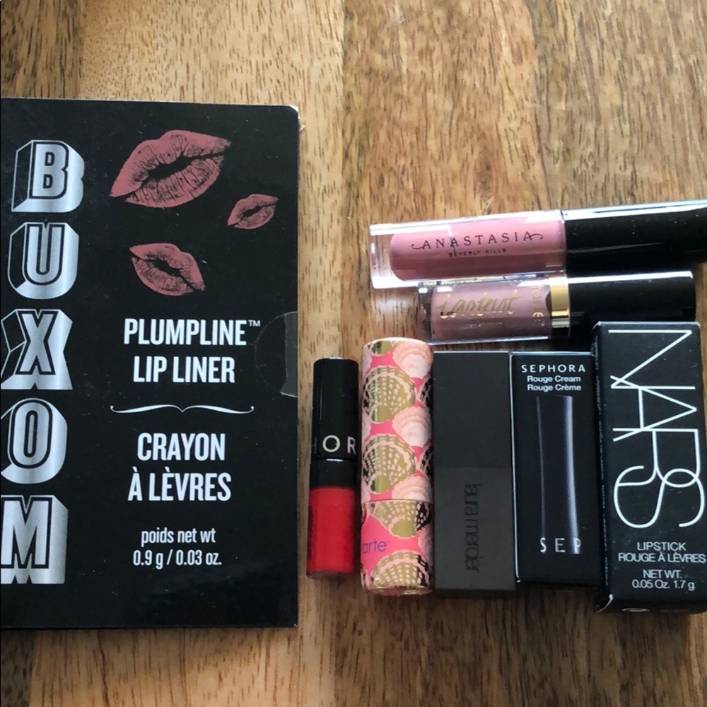 Lipstick and Gloss Bundle